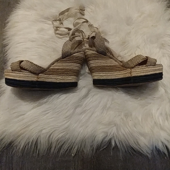 HALOGEN SUNSET ROPE WEDGE ESPADRILLE
Size 7 - Picture 5 of 8